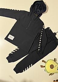 Erkek çocuk kapüşonlu eşofman takımı